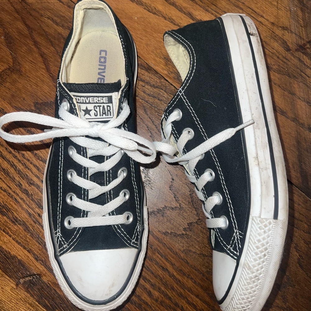 Black low-top Converse